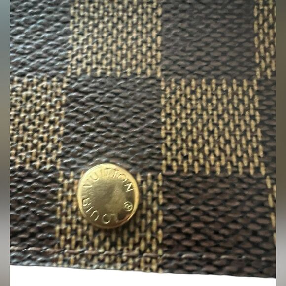 LOUIS VUITTON Damier Ebene Sarah Wallet - Picture 3 of 16
